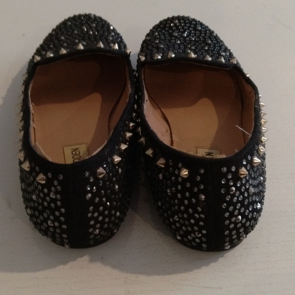 Steve Madden Granite Studded Flats ( Worn) - Picture 3 of 9